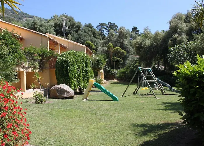 Apartahotel Helios 3*