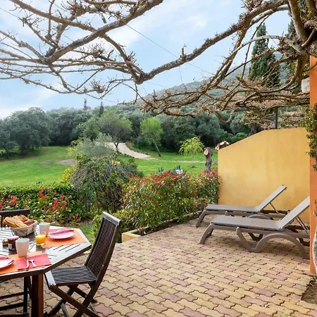 Helios Hotel apartamentowy 3*