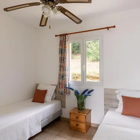 Aparthotel Helios 3*