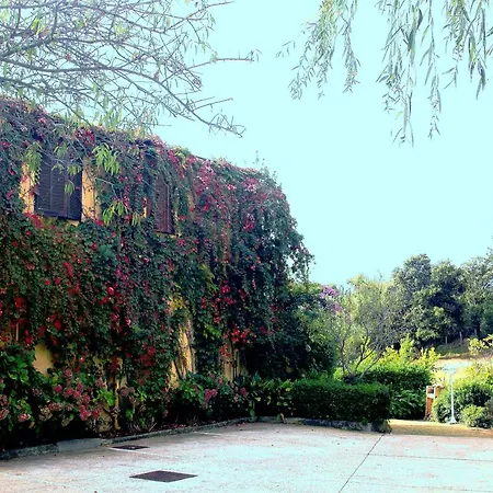 Helios Aparthotel 3*