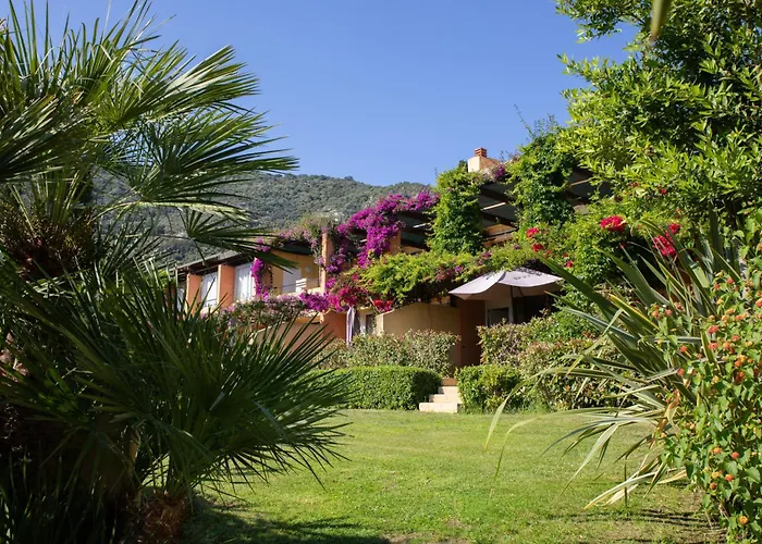 Aparthotel Helios 3*