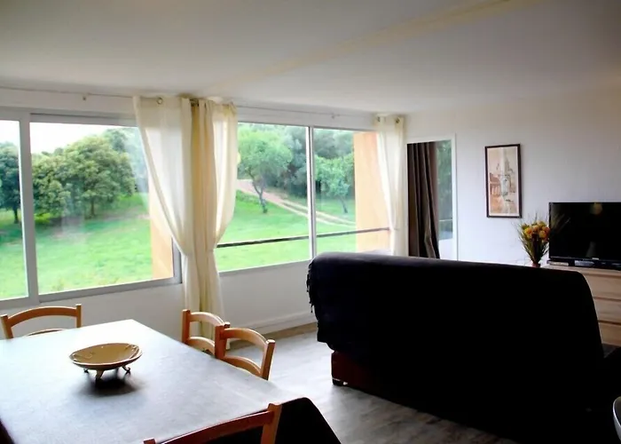 Aparthotel Helios Cargèse