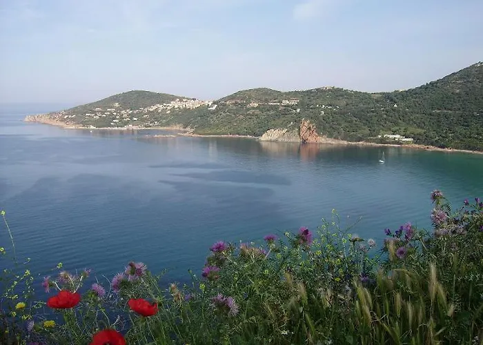 Helios Aparthotel Cargèse